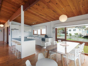 17 Dulling Street Beach House, Dalmeny